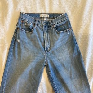Abercrombie curve love straight leg jeans